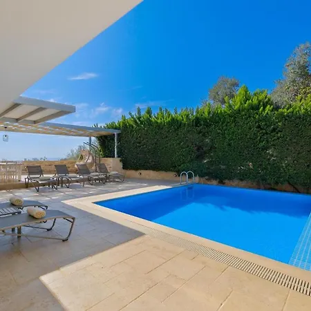 Kalkan 5 Bedroom Villa - 1092